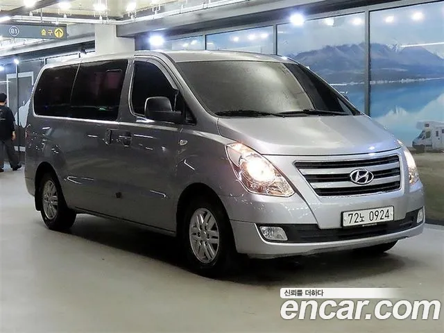 Hyundai Grand Starex 12