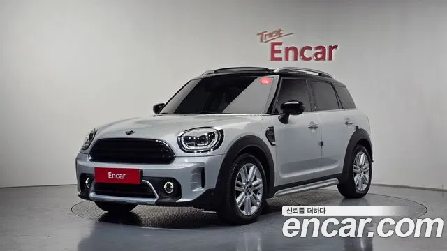 MINI Cooper Countryman 2
