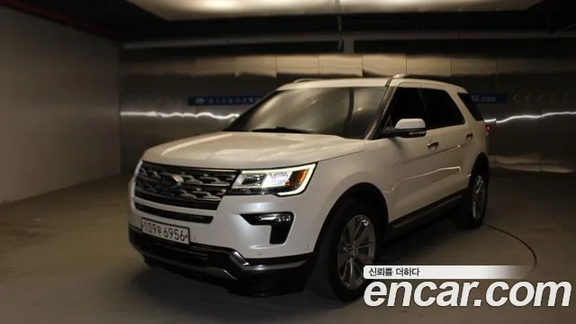 Ford Explorer 2.3 Limited 4WD 5