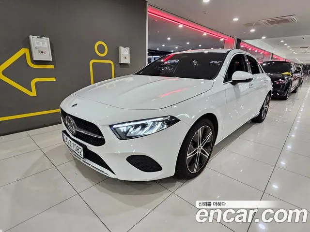 Mercedes-Benz A- W177 A220