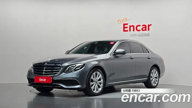 Mercedes-Benz E- W213 E220d Exclusive
