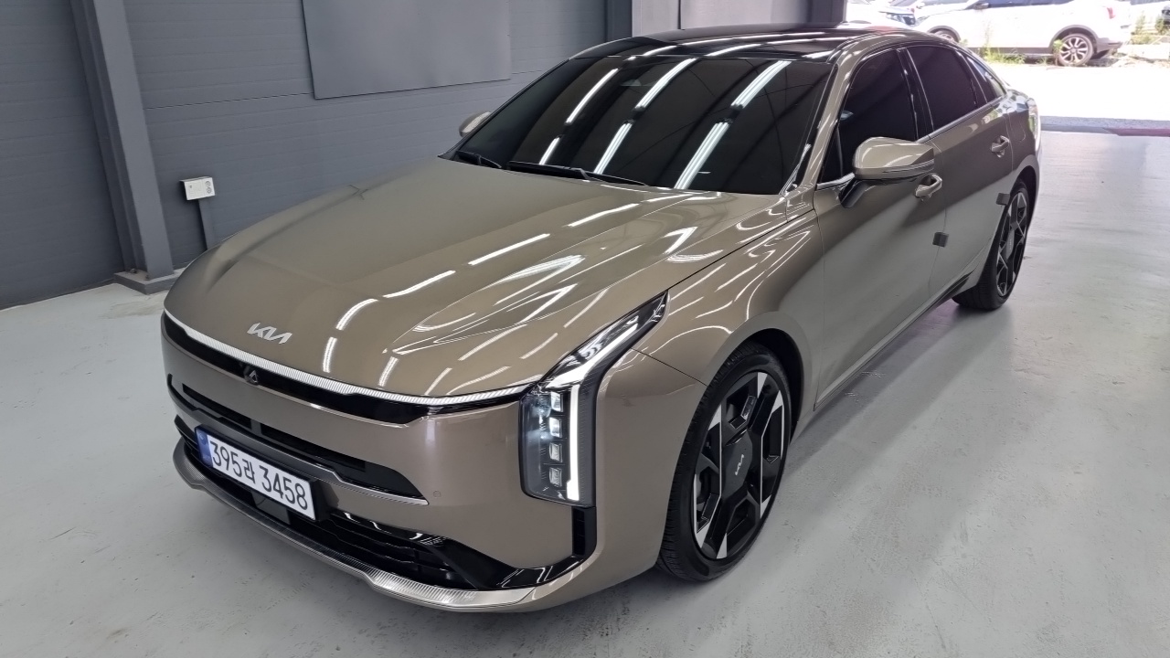 Kia The New K8 2.5 Gasoline 2WD Signature