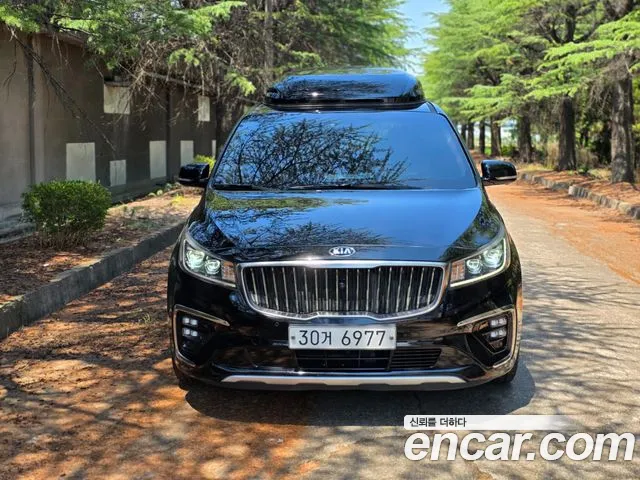 Kia The New Carnival 9 Noblesse