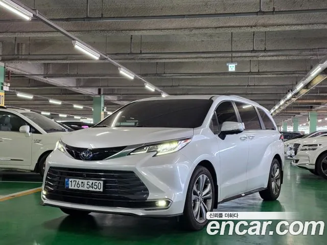Toyota 4 2.5 Hybrid 2WD