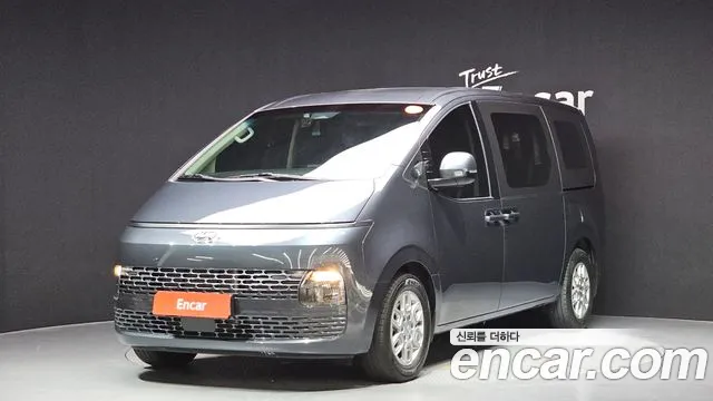Hyundai Staria 5