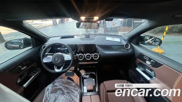 Mercedes-Benz GLA- H247 GLA250 4MATIC