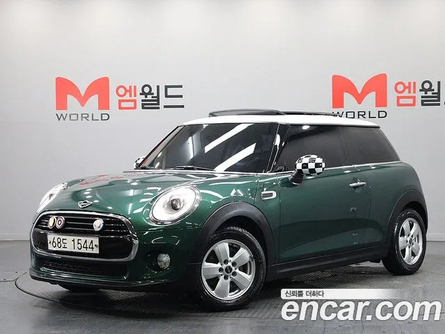 MINI Cooper D Base 3