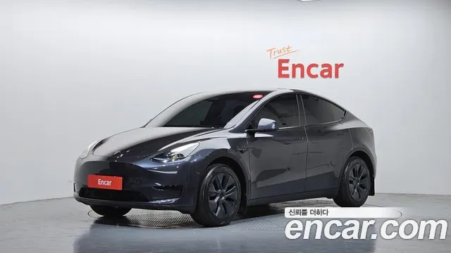 Tesla Y RWD