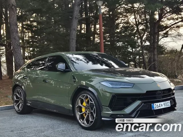 Lamborghini 4.0 V8