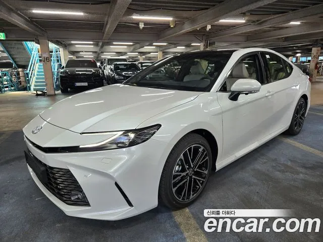 Toyota Camry (XV80) 2.5 XLE Premium Hybrid