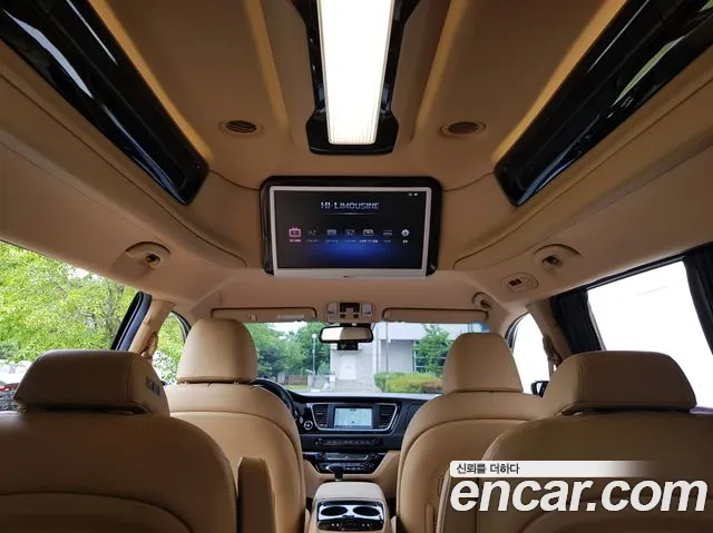 Kia The New Carnival 9 Noblesse