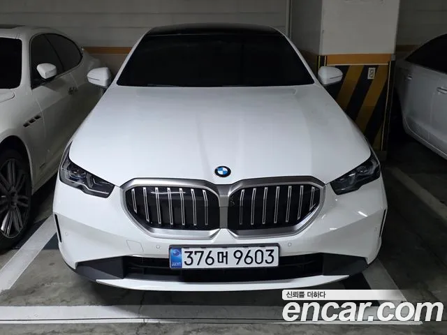 BMW 5 (G60) 523d