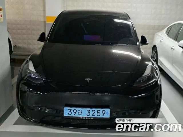 Tesla Y RWD