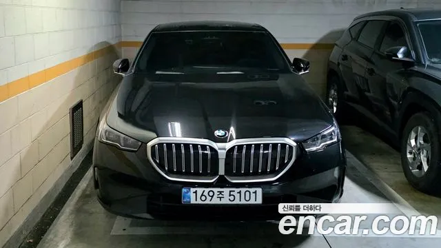 BMW 5 (G60) 523d
