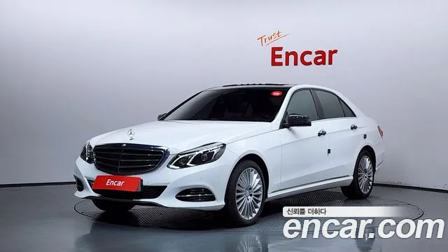Mercedes-Benz E- W212 E300
