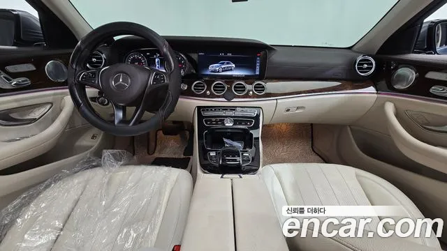 Mercedes-Benz E- W213 E300 Exclusive
