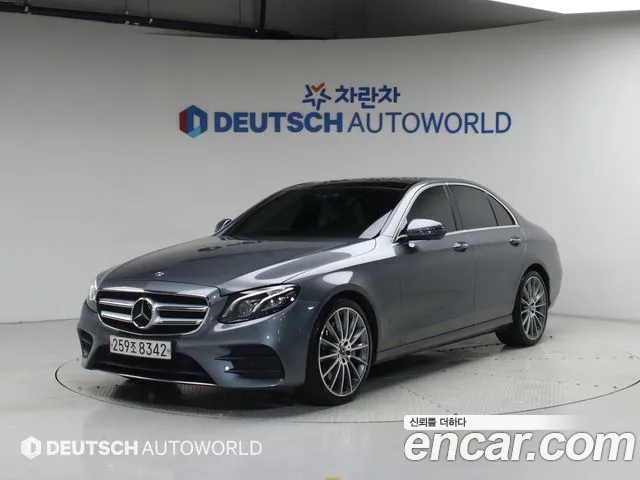 Mercedes-Benz E- W213 E350 4MATIC AMG Line