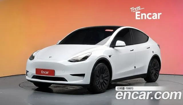 Tesla Y RWD
