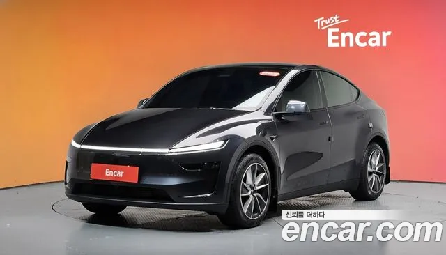 Tesla Y AWD