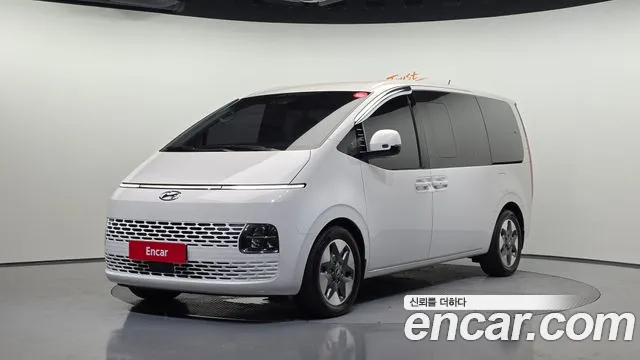 Hyundai Staria 4WD 9