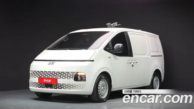Hyundai Staria 3