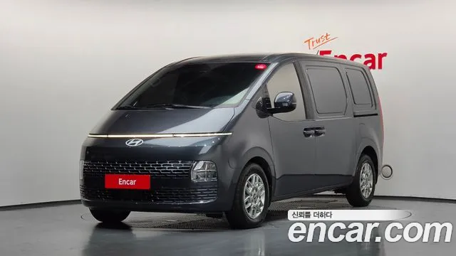 Hyundai Staria 3
