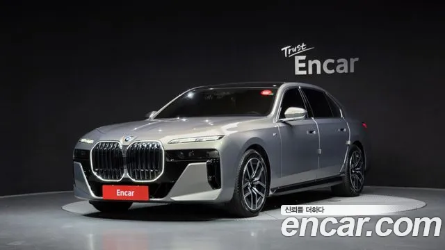 BMW 7 (G70) 740i xDrive M Limited