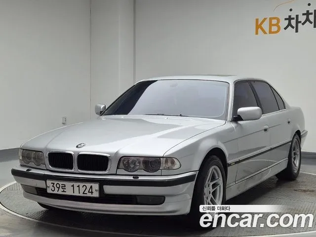 BMW 7 735iL E38