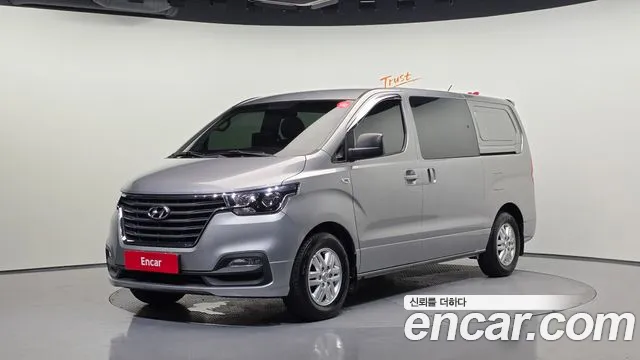 Hyundai The New Grand Starex 5