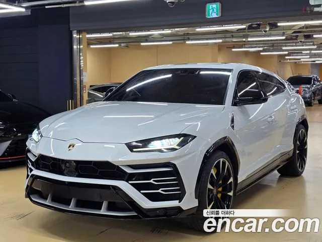 Lamborghini 4.0 V8
