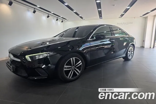 Mercedes-Benz A- W177 A220
