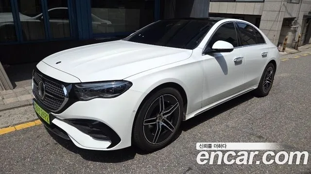 Mercedes-Benz E- W214 E300 4MATIC AMG Line