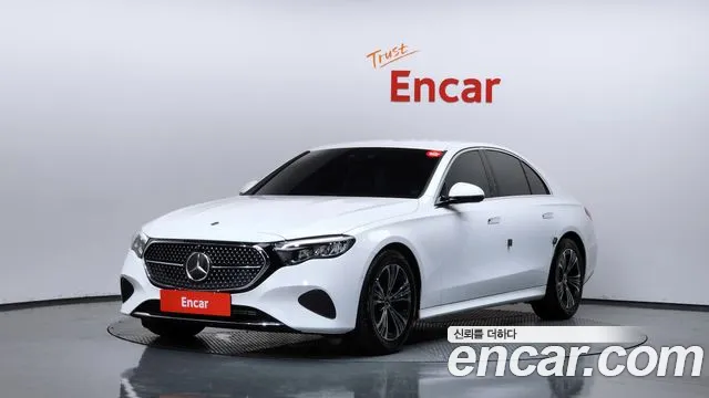 Mercedes-Benz E- W214 E200 Limited