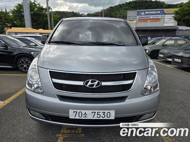 Hyundai Grand Starex 4WD 12 CVX Premium