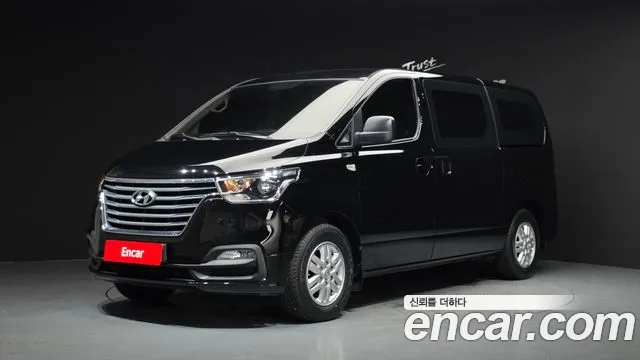 Hyundai The New Grand Starex 3