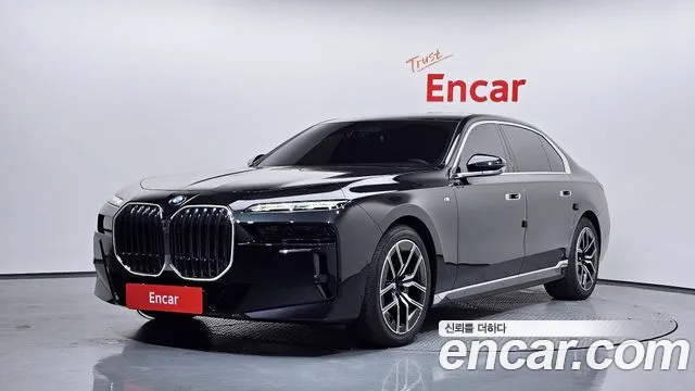 BMW 7 (G70) 740i xDrive M