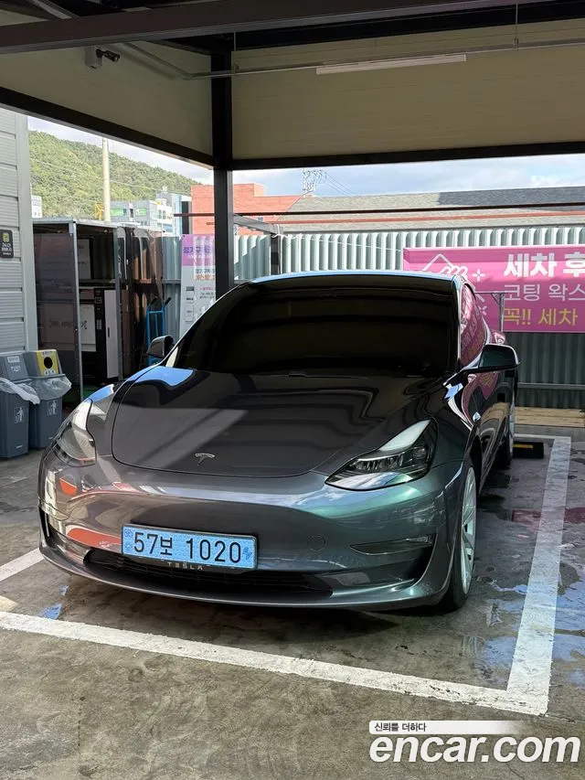Tesla 3 AWD