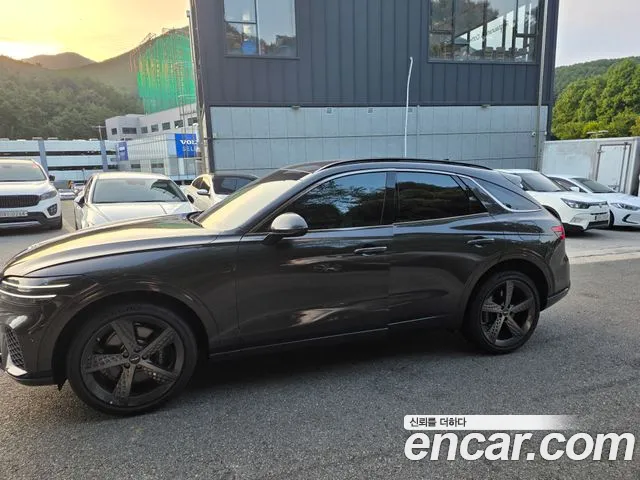 Genesis GV70 2.5T Gasoline 2WD