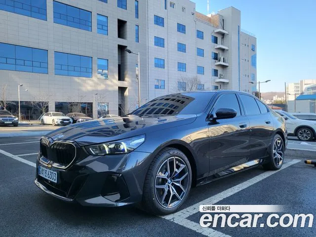BMW 5 (G60) 520i M
