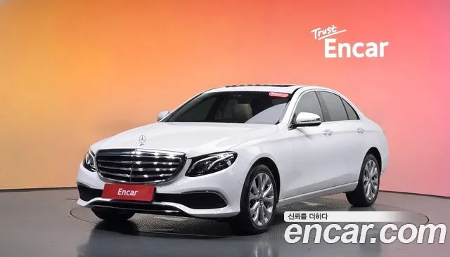 Mercedes-Benz E- W213 E220d 4MATIC Exclusive