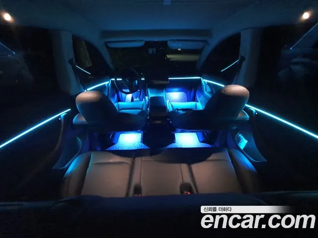 Tesla Y AWD
