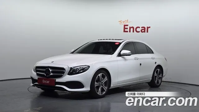 Mercedes-Benz E- W213 E300