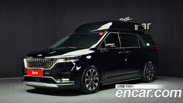 Kia Carnival 4 Gasoline 9
