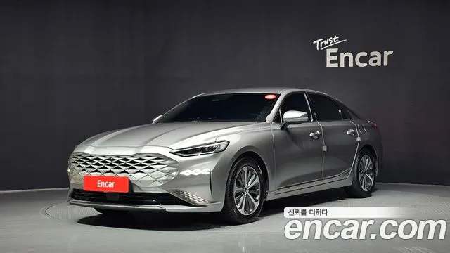 Kia K8 Hybrid Noblesse