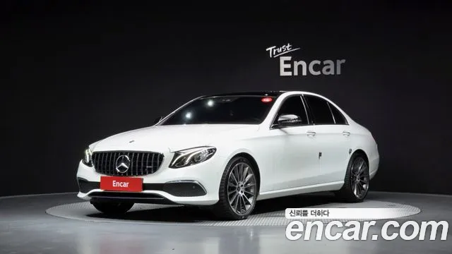 Mercedes-Benz E- W213 E250