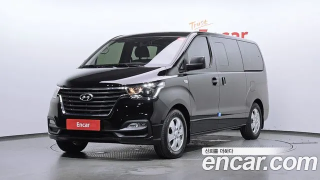 Hyundai The New Grand Starex 9 Premium