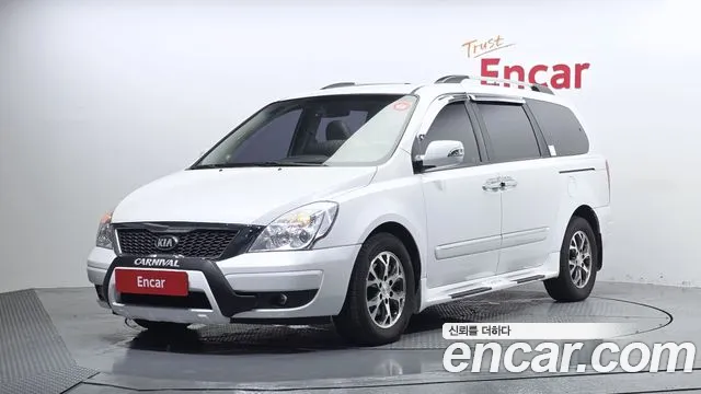 Kia Carnival R Carnival GLX