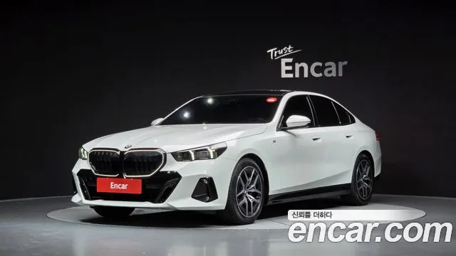 BMW 5 (G60) 520i