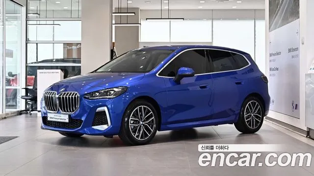 BMW 2 (U06) 220i M