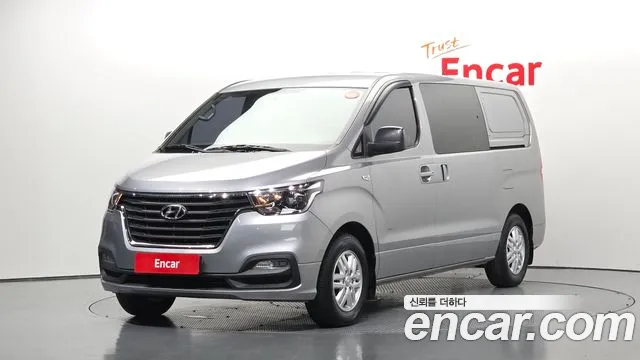 Hyundai The New Grand Starex 5